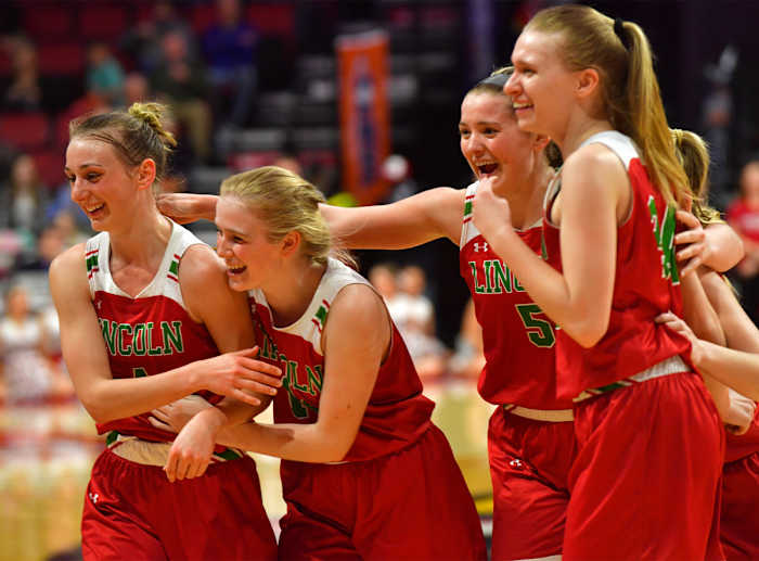 Lincoln Chatham Glenwood Illinois 3A girls basketball championship March 2 2024 Tim Vizer 26365